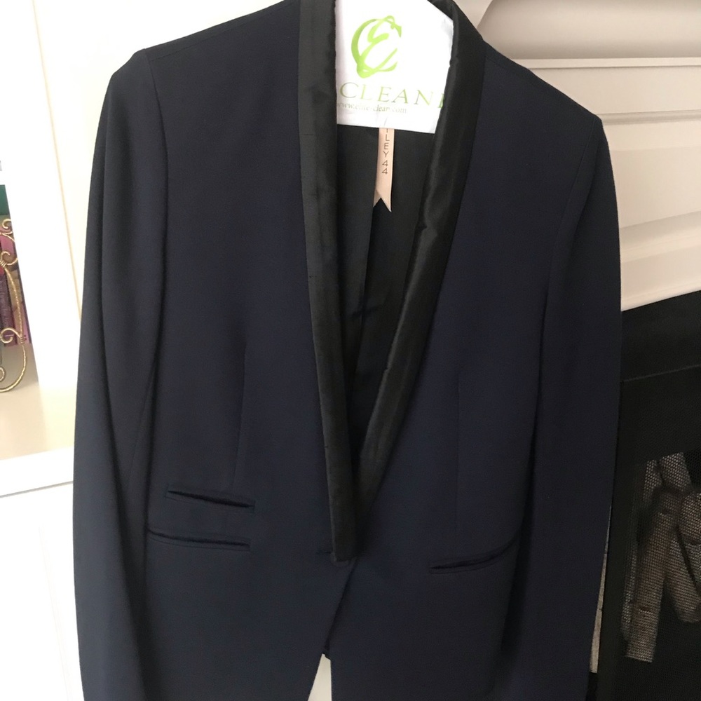 Bailey 44 Tuxedo Blazer